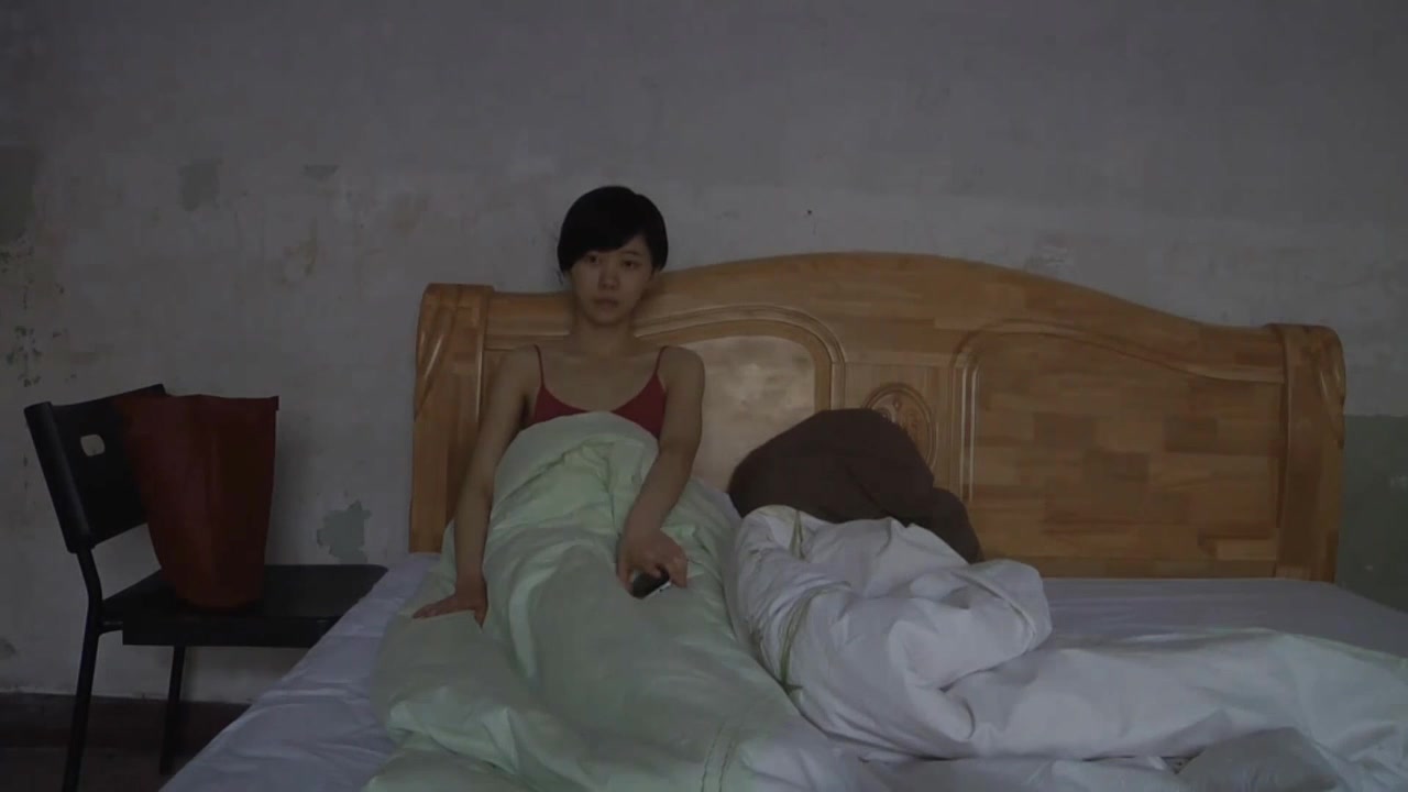 北京文艺小青年吴昊昊与小姐自拍性行为艺术小电影吃孩子对白很有内涵